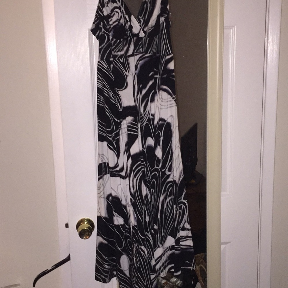 Black and white maxi summer dress